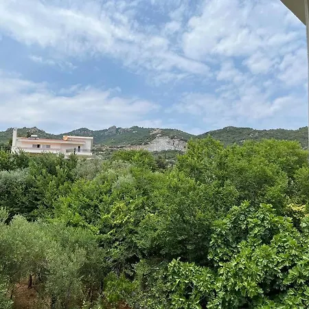 Nectarios Seaside Apartment. Palaiontsiflikion Exterior photo