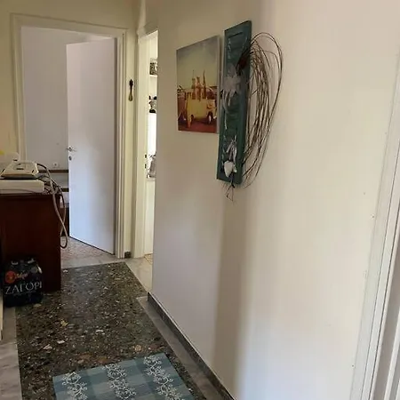 Nectarios Seaside Apartment. Palaiontsiflikion Exterior photo